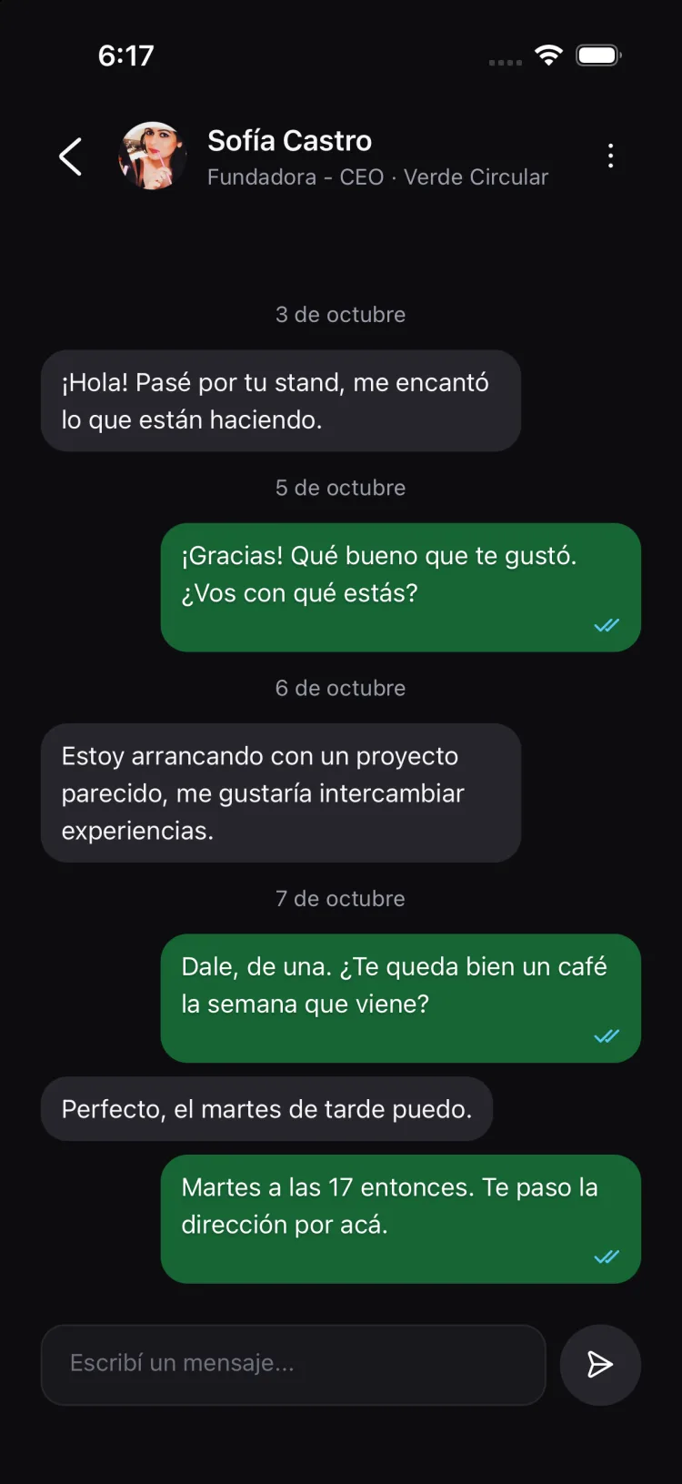 La charla sigue después del evento